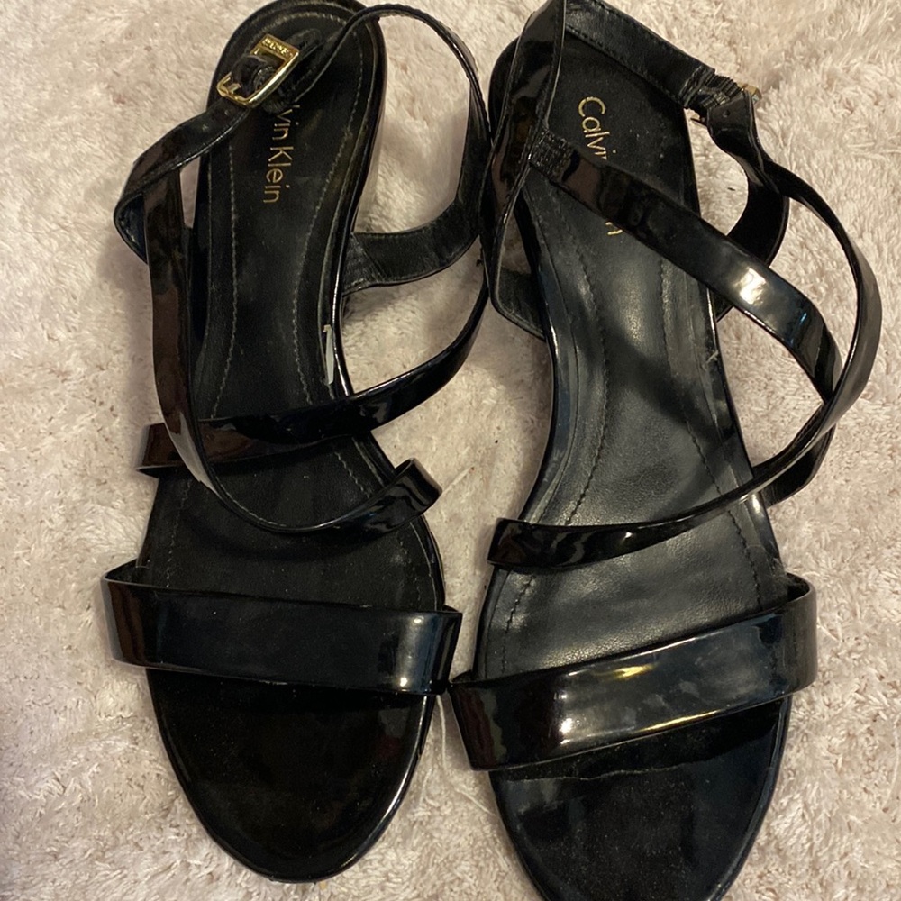 Calvin Klein cute strapped wedges